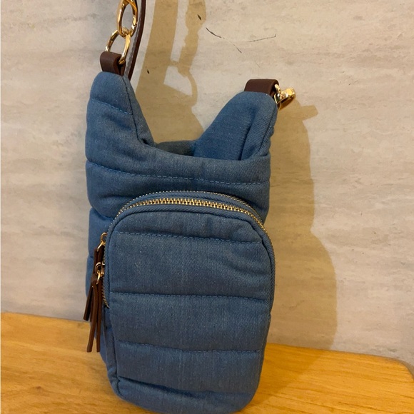 WanderFull Original HydroBag in a quilted denim material. - Picture 2 of 13